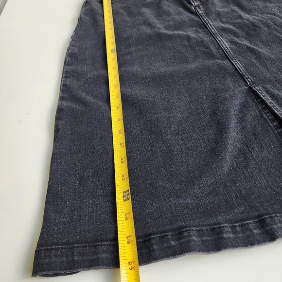 Liz Claiborne Womens Black Denim Skirt A-line Classic Midi Stretch Sz 14 - Picture 4 of 12